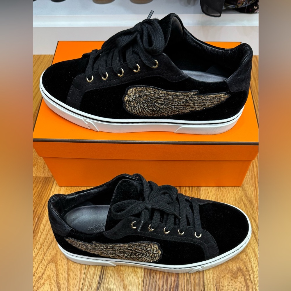Hermes women’s velvet wing Sneakers
